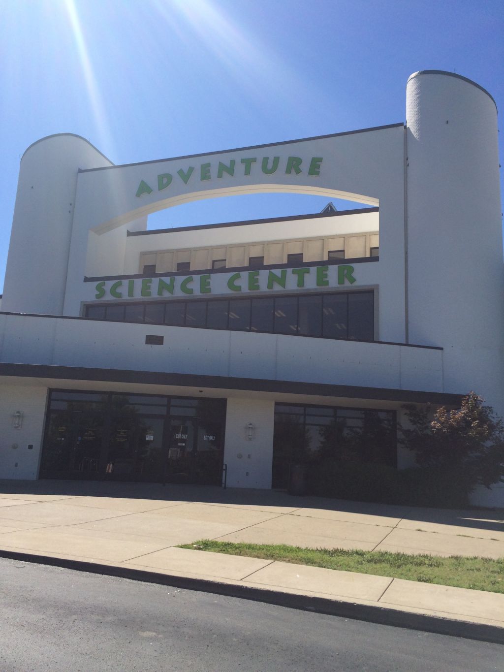 jennybenny adventure Science Center Nashville 