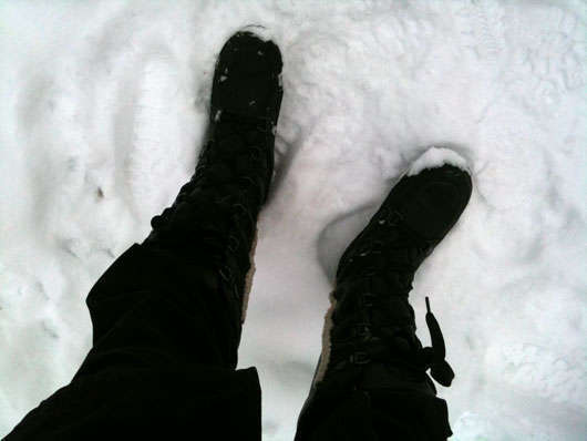 Jag gillar att vandra i knarrande snö. Fast nu börjar det tyvärr likna mer tö inne i stan ...