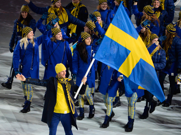 Swedish-delegation---Opening-Ceremony-Sochi-Winter-Olympics-2